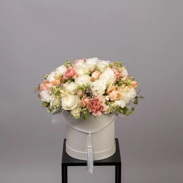 Breezy Blossom Hatbox