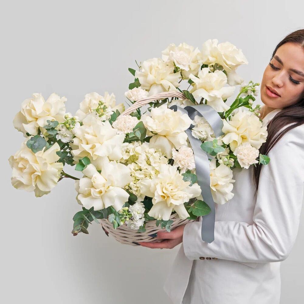 Ivory Blossom Basket