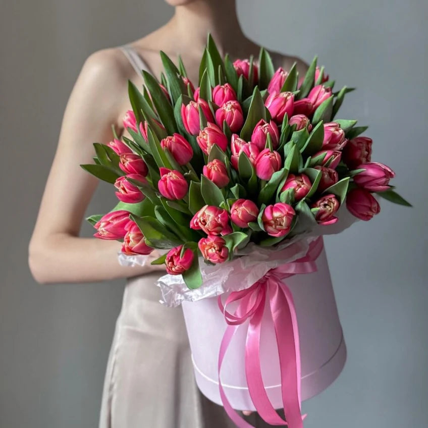 50 Pink Tulips Hatbox