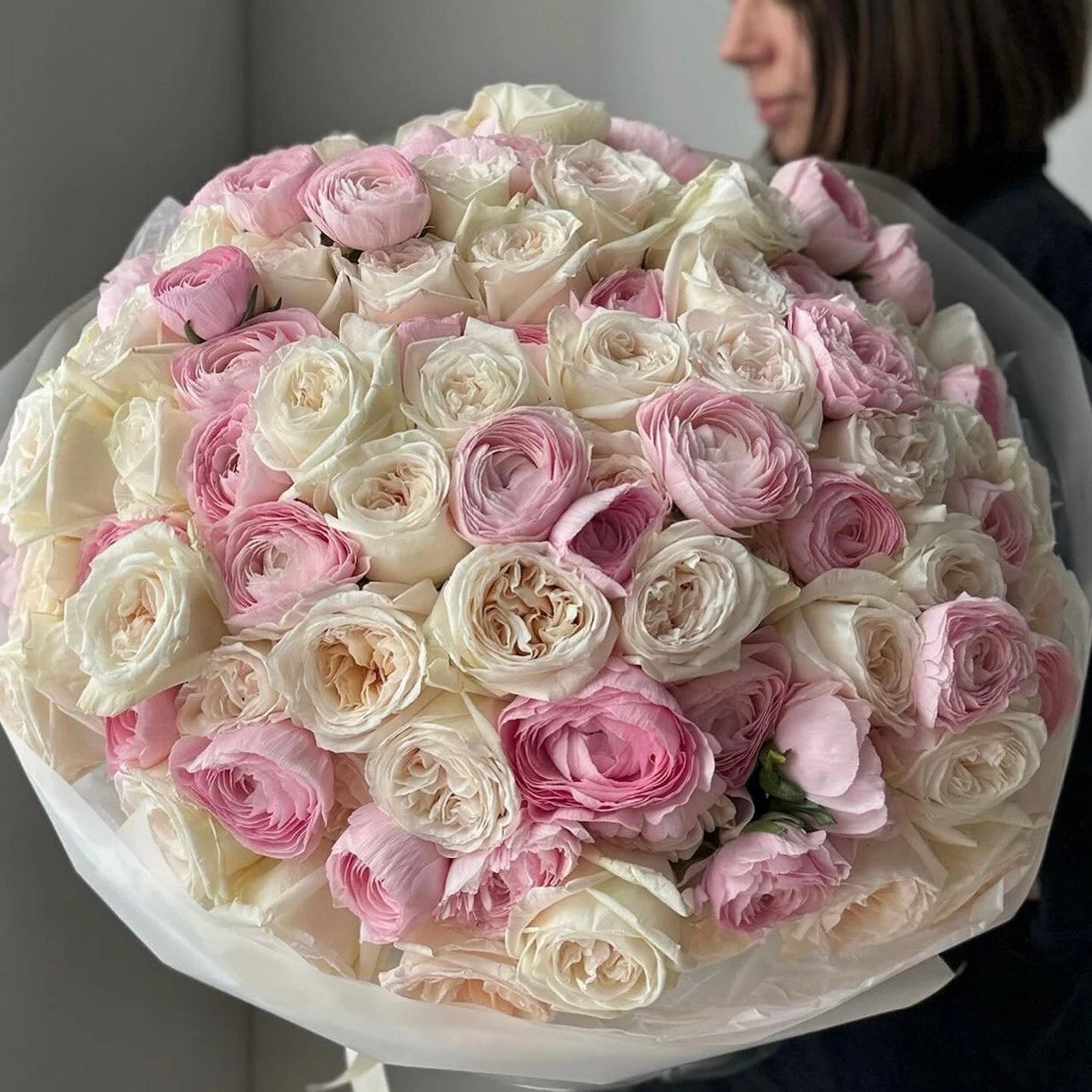 White O’Hara Duo – Ranunculus & Peony Roses